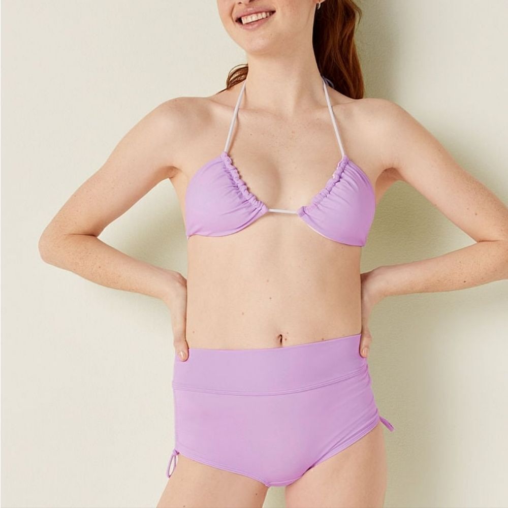 Reversible triangle top 